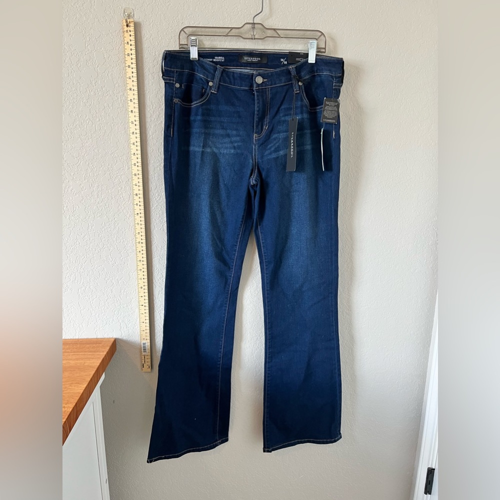 NWT Liverpool Skinny Bootcut Jeans
